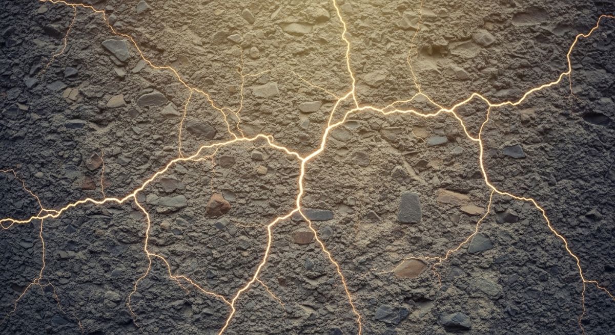 Closing the Gap: How to Fix Poor Communication in Marriage Early